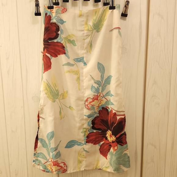 ASOS Dresses & Skirts - Floral Print Cream Skirt